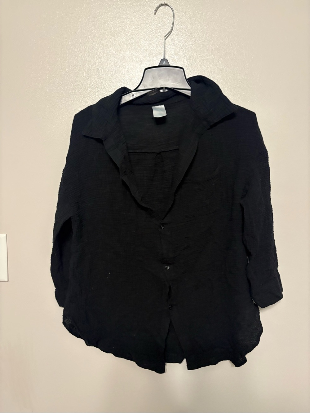 Black Women's Button-Front Collared Shirt